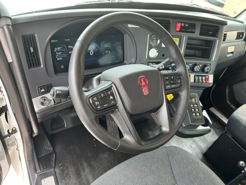 L7040 -  - Image 2
