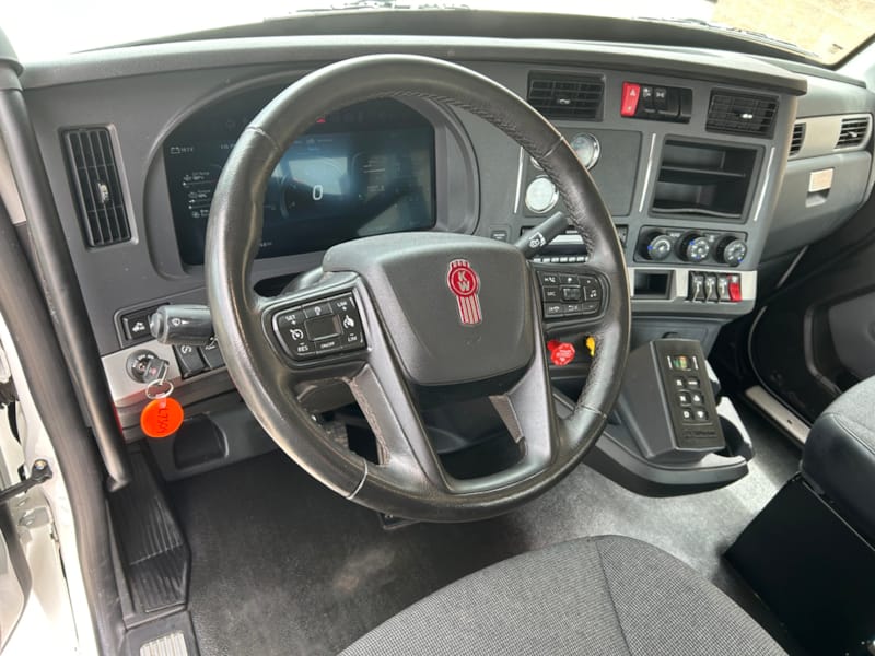 L7304 -  - Image 2