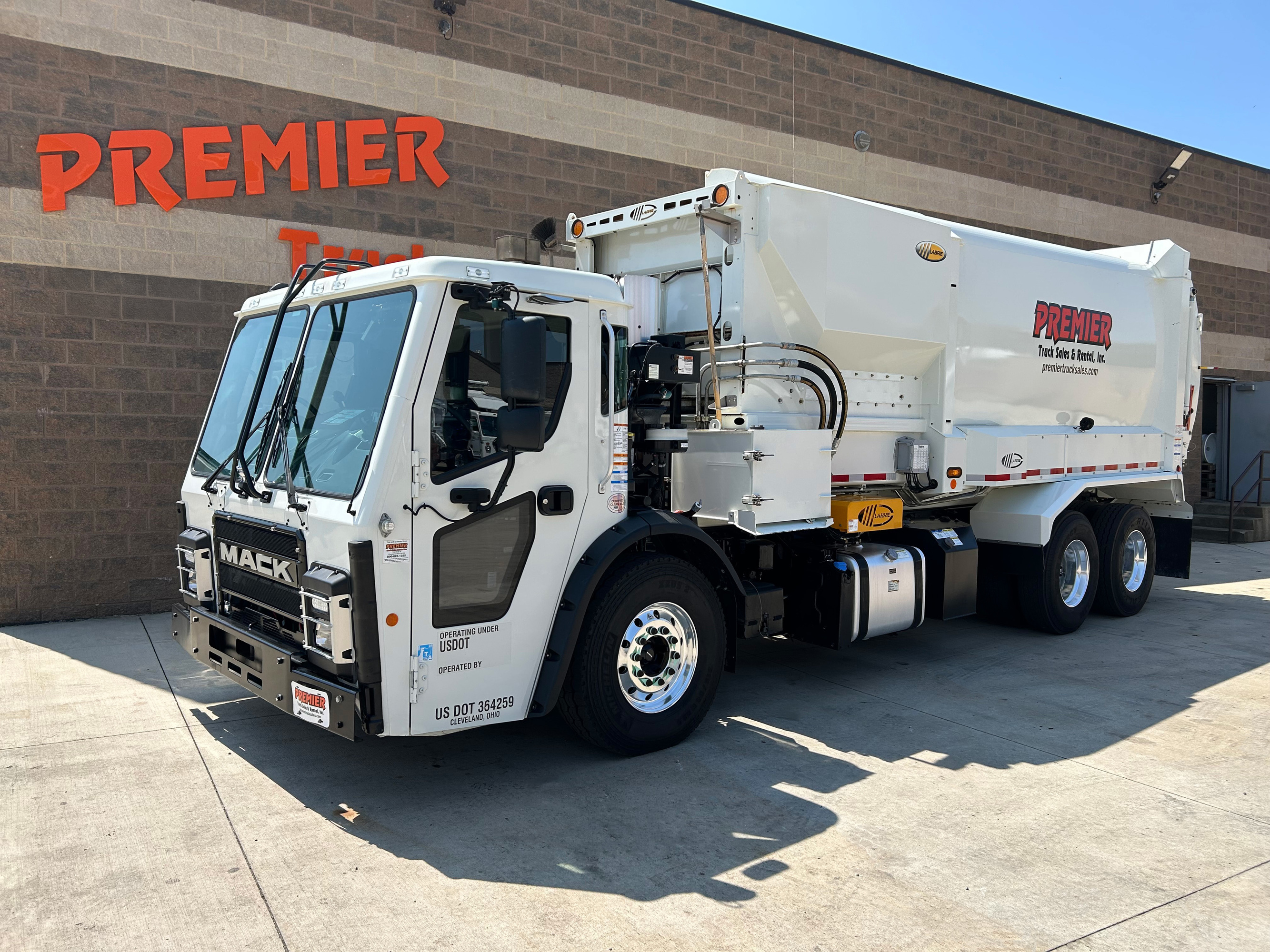 Automated Side Loaders